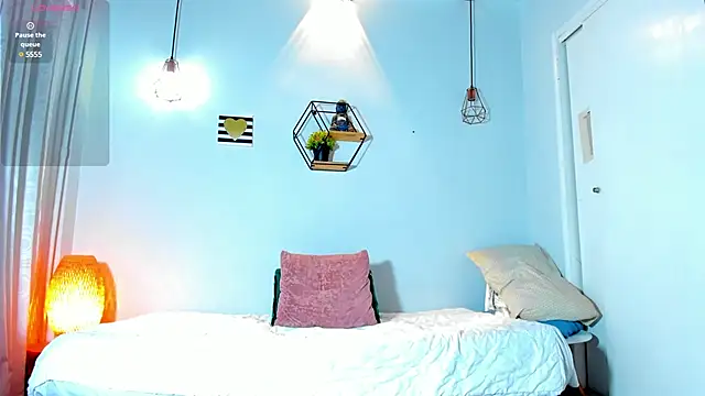 Snapshot of sweetebony_970 chatting on March 21, 12:17 pm sweetebony 970 online show from March 21, 12:17 pm