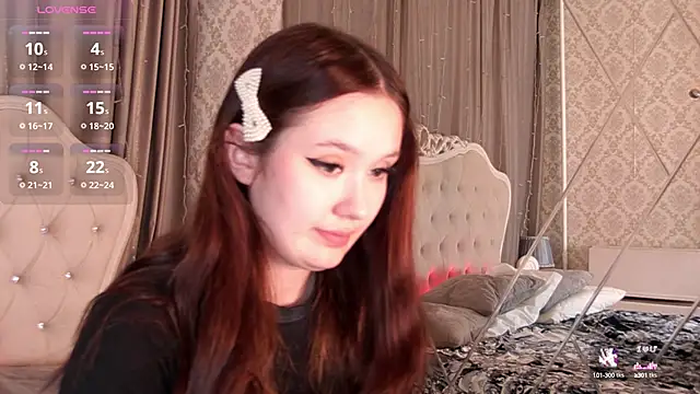 Snapshot of MiriaamWhite chatting on December 7, 1:51 pm MiriaamWhite online show from December 7, 1:51 pm