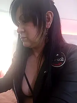 jescaoporto4 online show from November 8, 1:55 pm