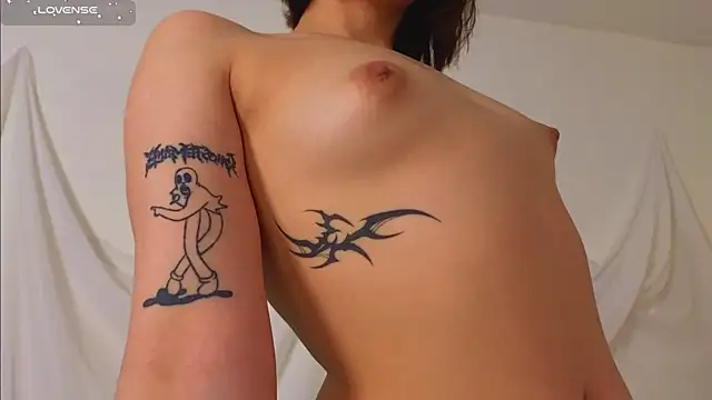 Snapshot of EthalGold chatting on February 19, 9:17 am EthalGold online show from February 19, 9:17 am