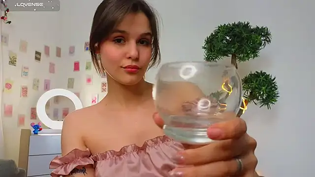 Snapshot of EthalGold chatting on March 13, 9:21 am EthalGold online show from March 13, 9:21 am