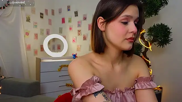 Snapshot of EthalGold chatting on March 22, 3:09 am EthalGold online show from March 22, 3:09 am