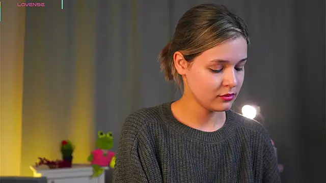 Snapshot of EthalGold chatting on November 14, 3:05 am EthalGold online show from November 14, 3:05 am