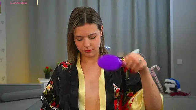 Snapshot of EthalGold chatting on December 14, 3:01 am EthalGold online show from December 14, 3:01 am