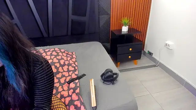 Snapshot of Alahia_Dangelo chatting on December 20, 11:32 am Alahia Dangelo online show from December 20, 11:32 am