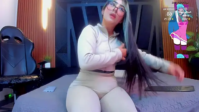 Snapshot of Alahia_Dangelo chatting on January 24, 2:30 pm Alahia Dangelo online show from January 24, 2:30 pm