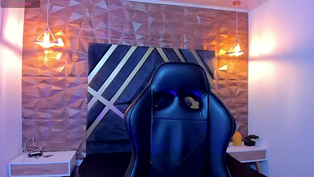 Snapshot of Alahia_Dangelo chatting on October 11, 11:31 am Alahia Dangelo online show from October 11, 11:31 am