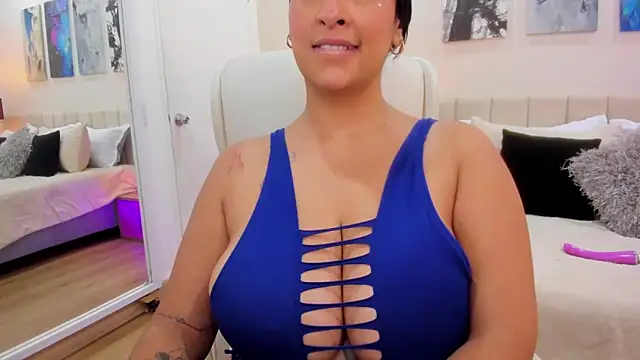 DaniRousse online show from September 20, 2:18 pm