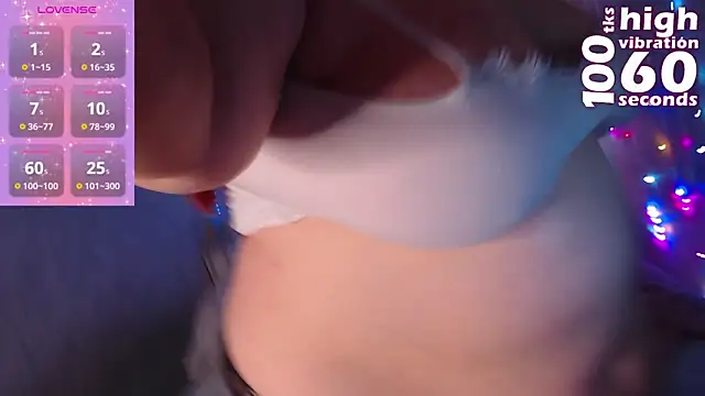 missmaya l online show from December 8, 2:41 pm