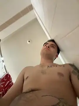 Snapshot of Vanillamexican chatting on October 9, 2:42 am Vanillamexican online show from October 9, 2:42 am