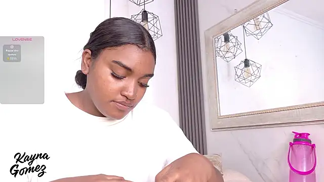 kayna gomez online show from February 10, 7:07 pm