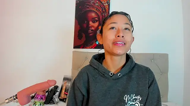 Milkdulce1 online show from March 16, 2:43 am