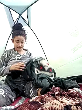 Milkdulce1 online show from January 18, 1:48 pm