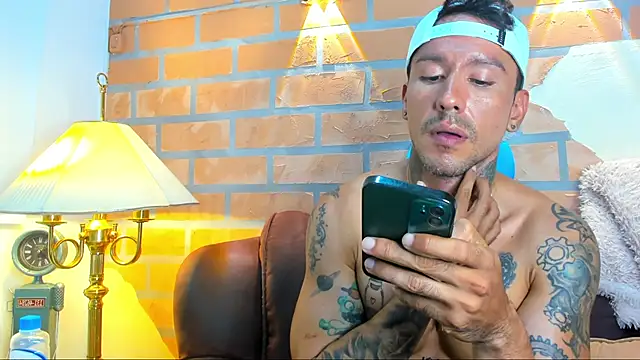 Dylanstonne online show from March 1, 1:32 am