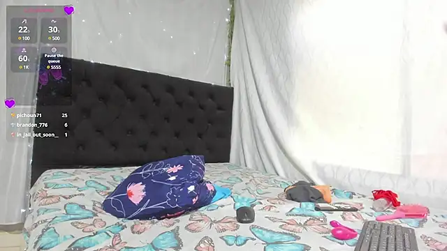 emi henao online show from February 14, 7:54 pm