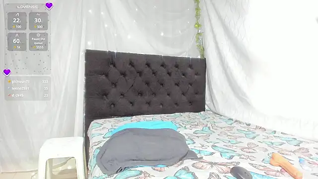 emi henao online show from March 7, 7:27 pm