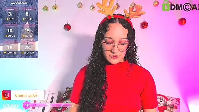 Snapshot of chunn_liioo chatting on December 9, 11:03 pm chunn liioo online show from December 9, 11:03 pm