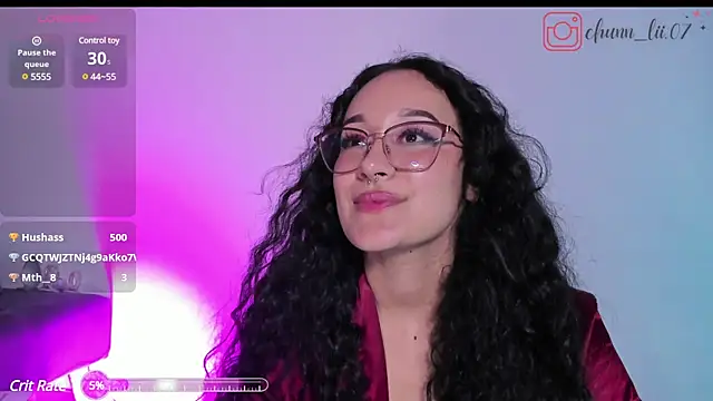 Snapshot of chunn_liioo chatting on January 17, 4:49 am chunn liioo online show from January 17, 4:49 am