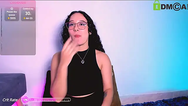 Snapshot of chunn_liioo chatting on February 22, 11:03 pm chunn liioo online show from February 22, 11:03 pm