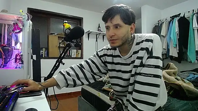 esjrobles online show from January 3, 4:11 am