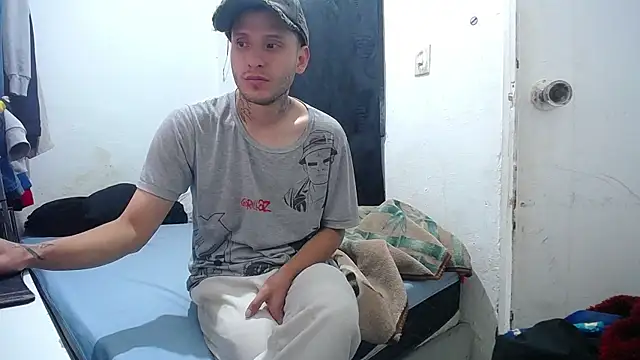 esjrobles online show from October 15, 5:02 pm