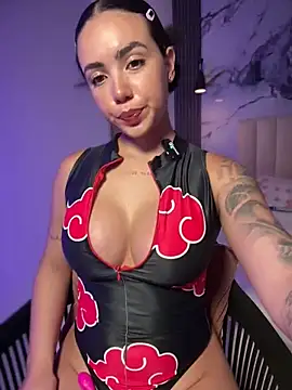 Pink Jazmin online show from April 24, 12:35 am