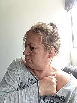 MonyCassius online show from April 19, 2:38 pm