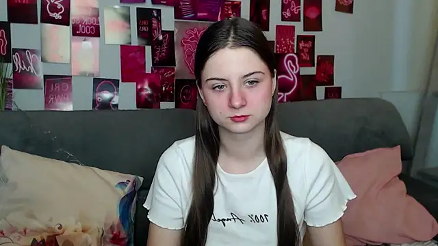 MilanaRoza online show from October 26, 5:46 am