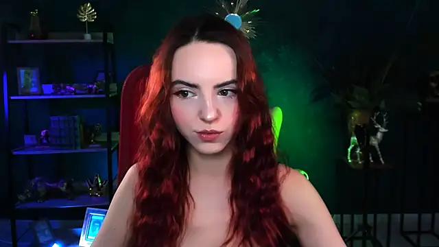 Snapshot of evanellson chatting on December 15, 12:53 pm evanellson online show from December 15, 12:53 pm