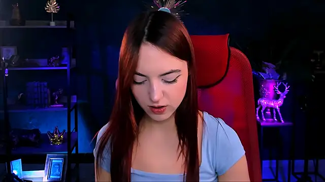 Snapshot of evanellson chatting on January 15, 8:30 am evanellson online show from January 15, 8:30 am