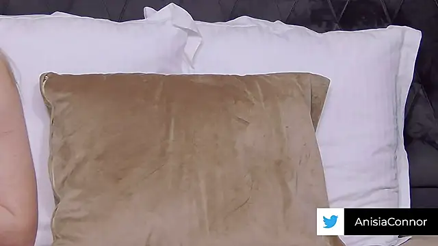 AnisiaConnor online show from October 5, 6:28 pm