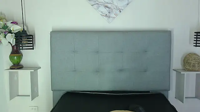 Eban Dustan online show from January 7, 9:57 pm