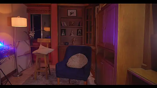  srerotic online show from October 31, 11:17 pm