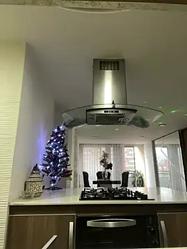 selfsuck trans online show from December 15, 8:15 pm