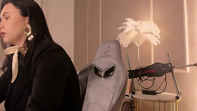 Snapshot of Alisia_Mars chatting on March 9, 5:44 am Alisia Mars online show from March 9, 5:44 am