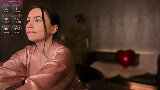 Snapshot of Alisia_Mars chatting on March 13, 5:33 am Alisia Mars online show from March 13, 5:33 am