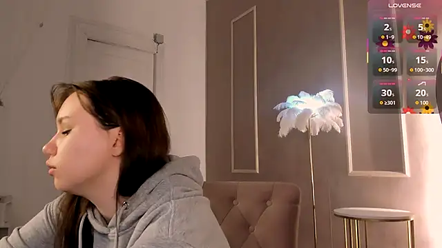 Snapshot of Alisia_Mars chatting on September 9, 5:29 am Alisia Mars online show from September 9, 5:29 am