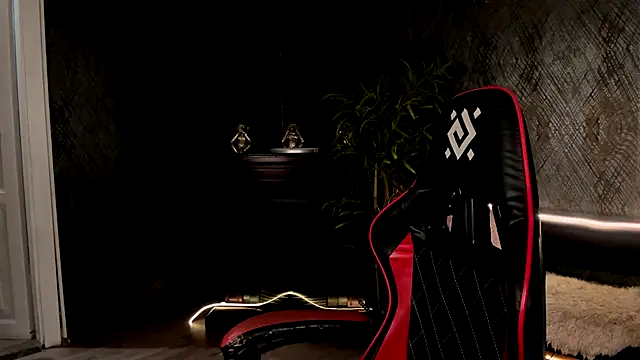 Snapshot of Alisia_Mars chatting on September 17, 5:31 am Alisia Mars online show from September 17, 5:31 am