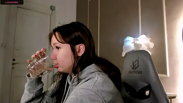 Snapshot of Alisia_Mars chatting on September 18, 5:31 am Alisia Mars online show from September 18, 5:31 am