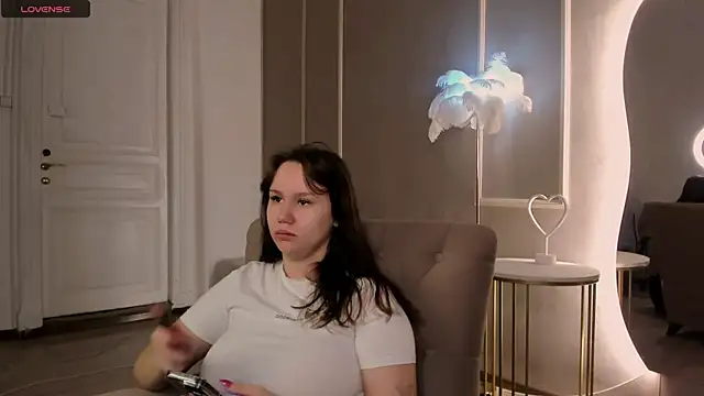 Snapshot of Alisia_Mars chatting on September 27, 5:34 am Alisia Mars online show from September 27, 5:34 am