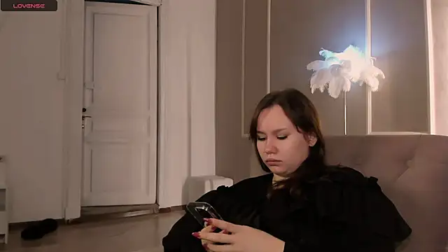 Snapshot of Alisia_Mars chatting on October 9, 6:00 am Alisia Mars online show from October 9, 6:00 am