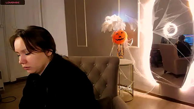 Snapshot of Alisia_Mars chatting on October 15, 5:40 am Alisia Mars online show from October 15, 5:40 am