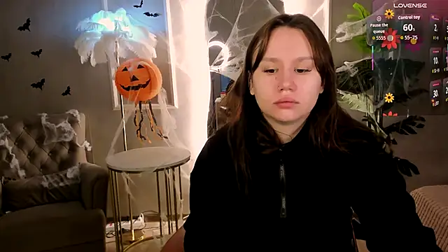 Snapshot of Alisia_Mars chatting on October 19, 5:19 am Alisia Mars online show from October 19, 5:19 am