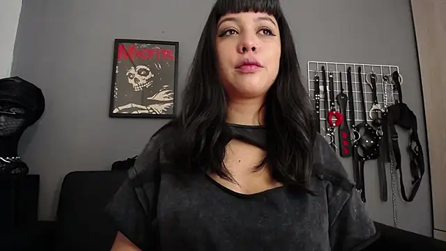 Snapshot of Carla_Phoenix chatting on May 9, 2:11 pm Carla Phoenix online show from May 9, 2:11 pm
