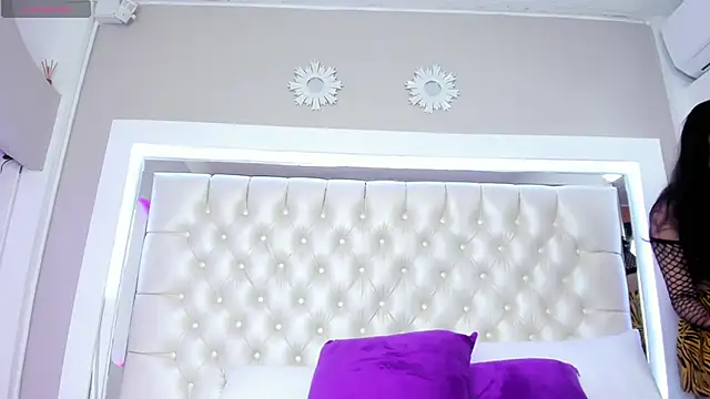 JessicaMilan online show from January 24, 11:37 am