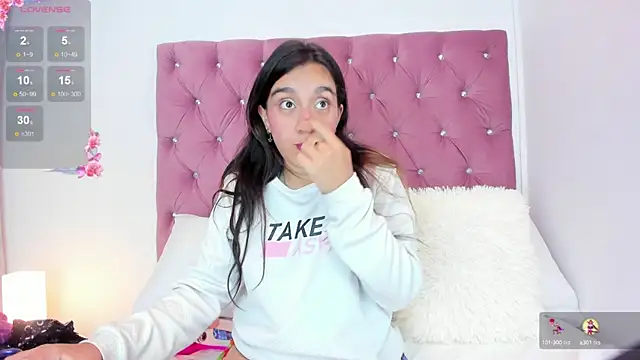 KiraSmitt online show from December 10, 4:02 am