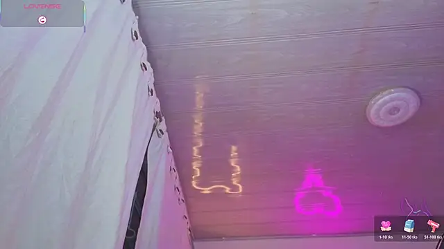 Laylafoxy tay online show from November 20, 4:01 am