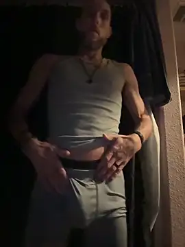 WhiteChocolateSwirlz online show from March 5, 4:08 am