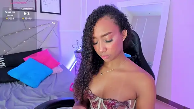 Snapshot of Amber__Sanchez chatting on January 19, 7:46 am Amber Sanchez online show from January 19, 7:46 am