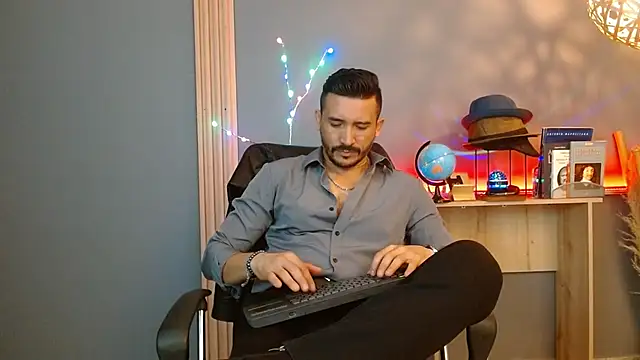 Reiko 85  online show from March 19, 2:32 pm